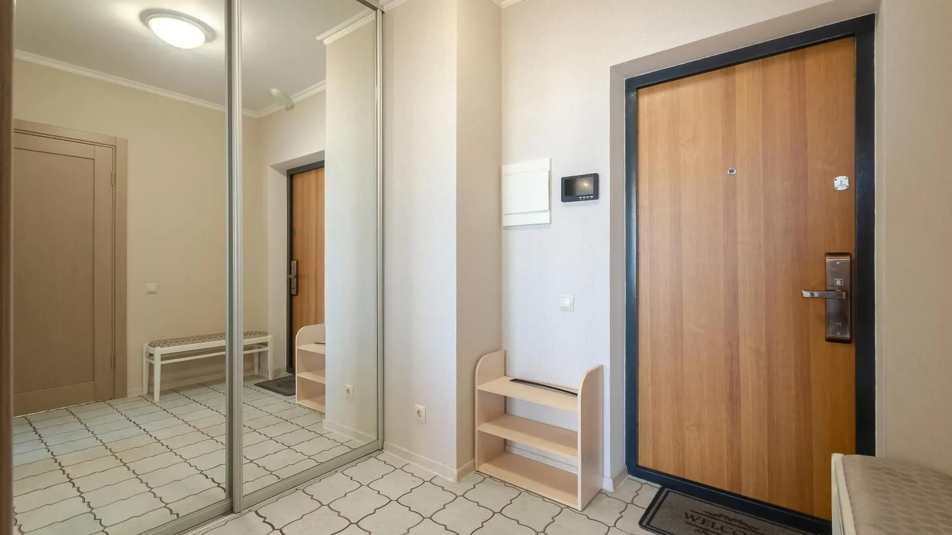 Petrovdom Apartments 18-90Б In Rc Kvartet, Vasyl Lypkivskyi Street 16B Kijów